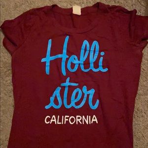 Women’s Hollister tee